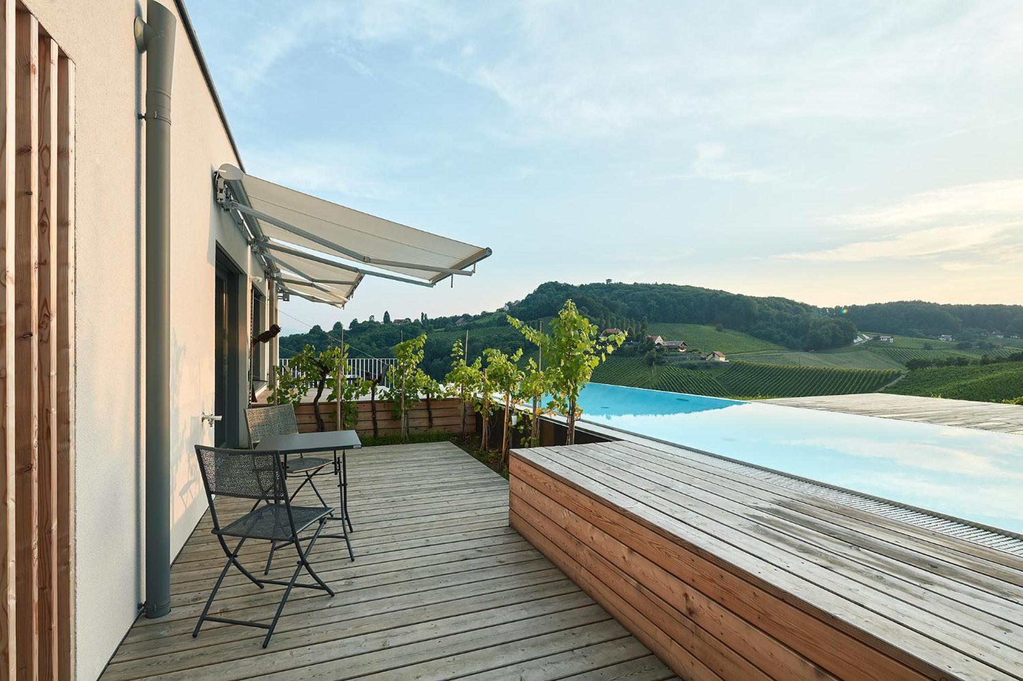 Relax Apartments An Der Lage Hochgrassnitzberg Spielfeld Eksteriør billede